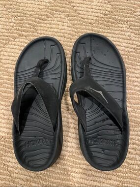 Hoka One One Black Flip Flop Sandals